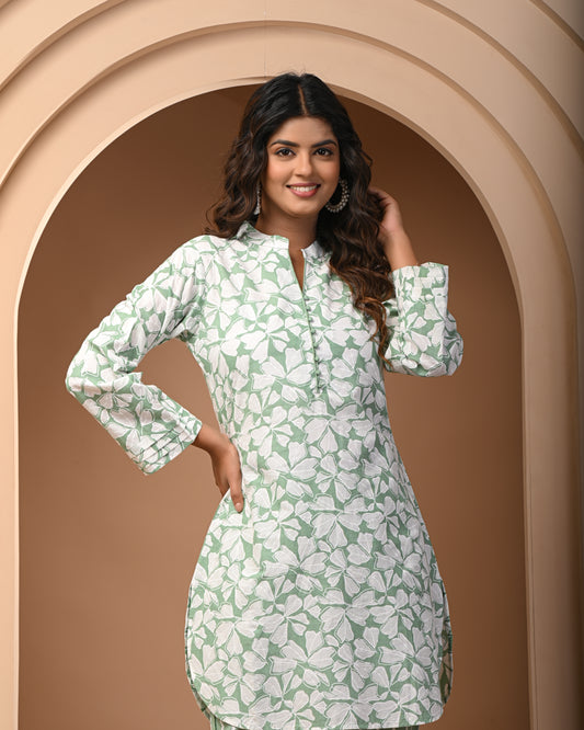 Summer Special Stunning Pure Cotton Kurti and Pant Set For Women Mantel Green Color